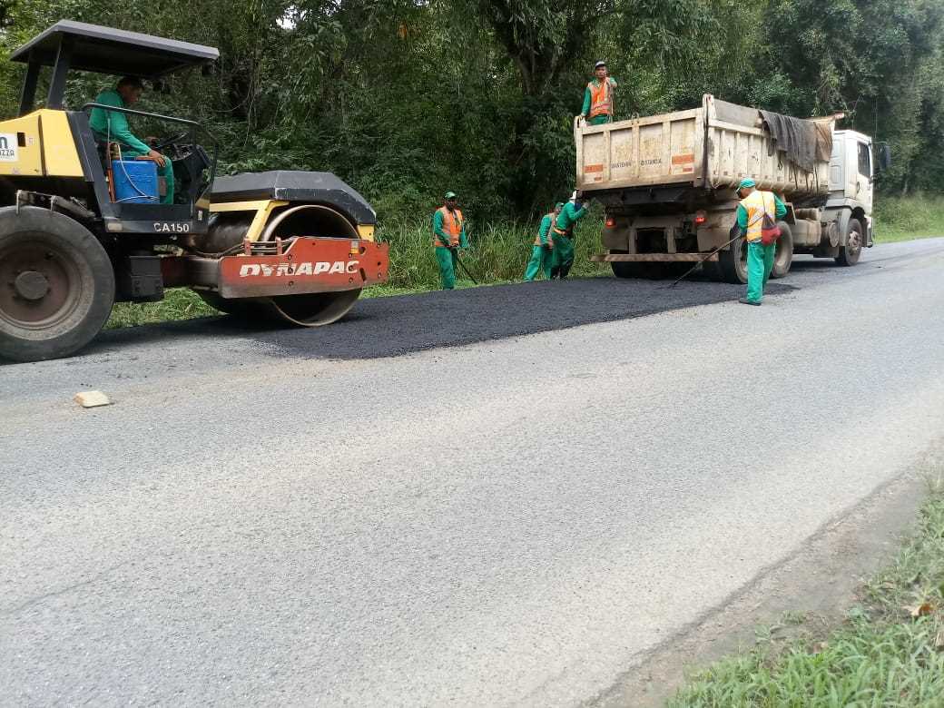 Camacã: As máquinas mais pesadas chegaram no trevo e o recapeamento asfáltico segue em ritmo acelerado